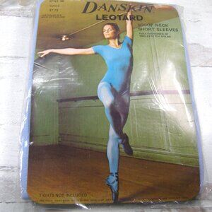 Vintage Sky Blue Danskin Leotard Scoop neck Short Sleeve Small w Packaging Dance